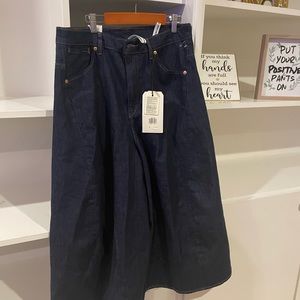 Levi’s Wide-Leg High Rise Denim Gauchos Size 31